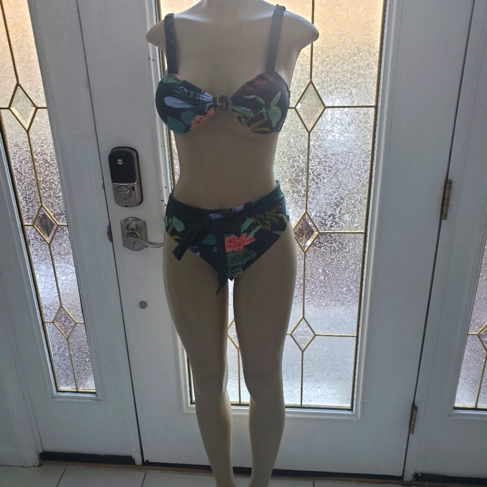 Women's swimwear
